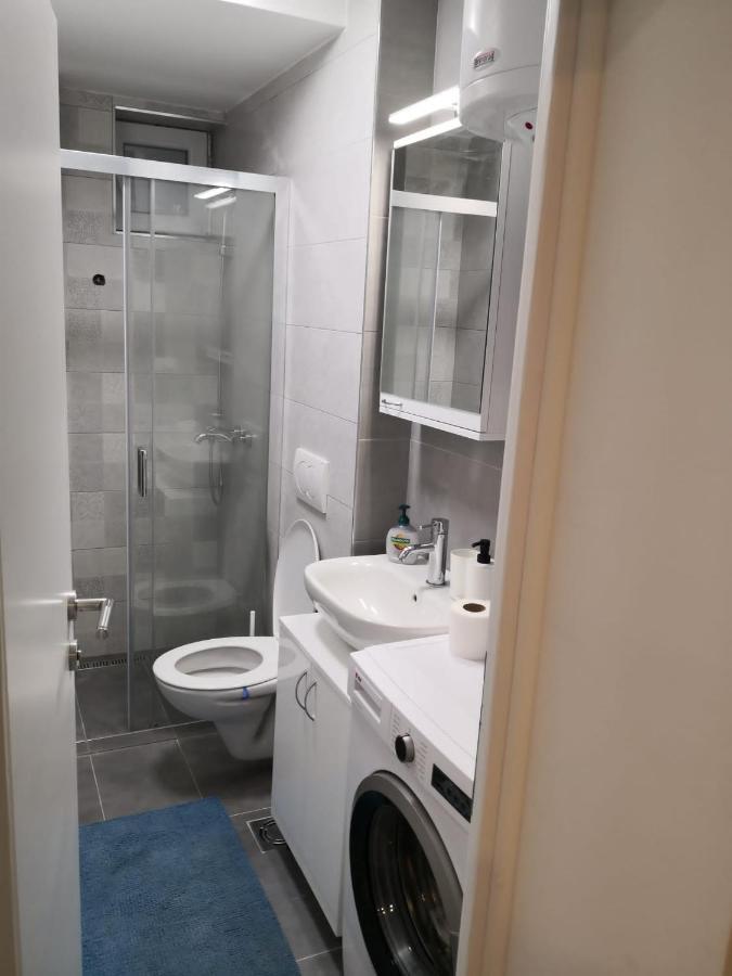 Bibi Zahumska Apartman Белград Екстер'єр фото