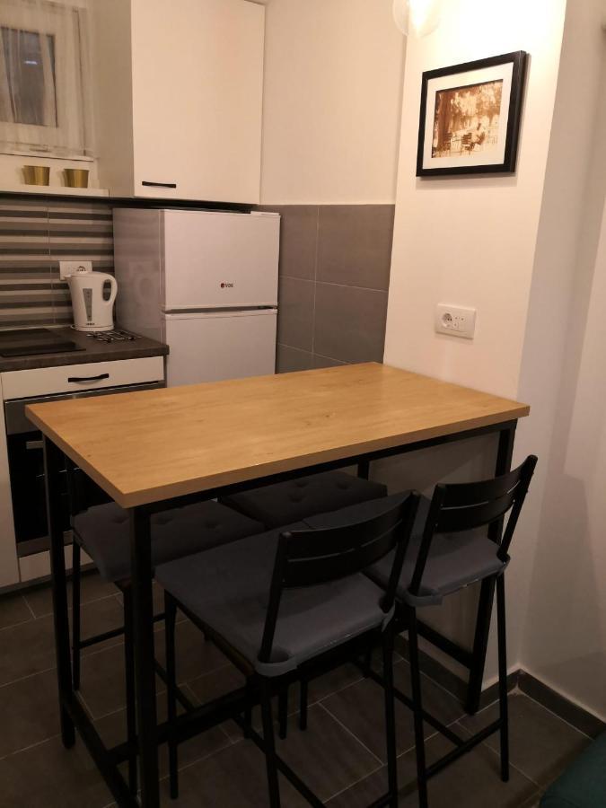 Bibi Zahumska Apartman Белград Екстер'єр фото